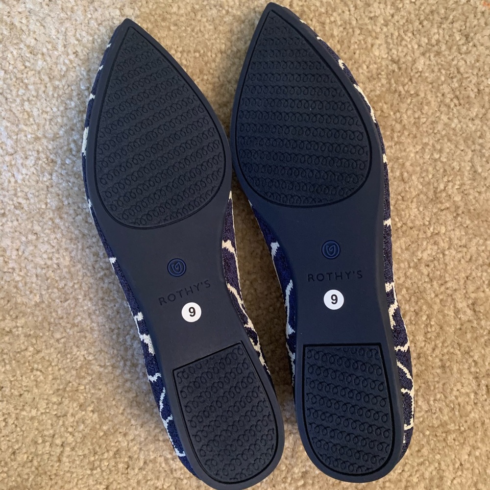 SOLD! BNIB Rothy’s Indigo Giraffe points - Picture 4 of 6